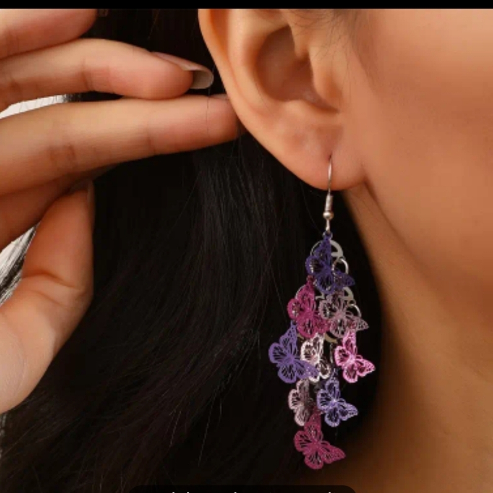 ✨3 FOR $28✨🆕️🦋PURPLE BUTTERFLY DANGLE DROP EARRINGS🦋